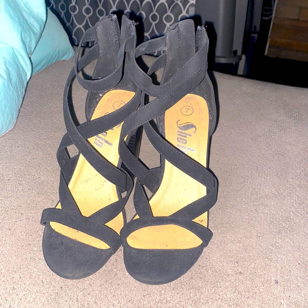 Shein; Size 7 shoes: black and brown womens shoes
